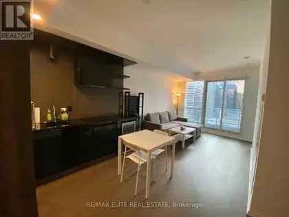 Luxurious 1 Bedroom Condo in Toronto Financial District