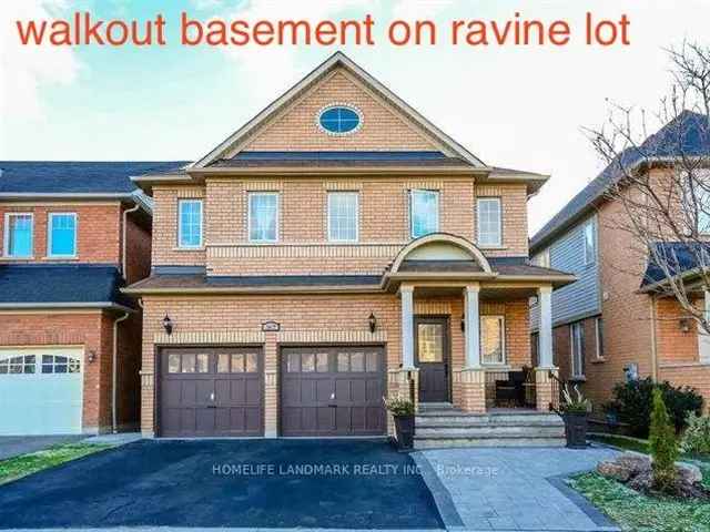 Luxury Whitby Detached House - Ravine Lot - 3400 Sqft