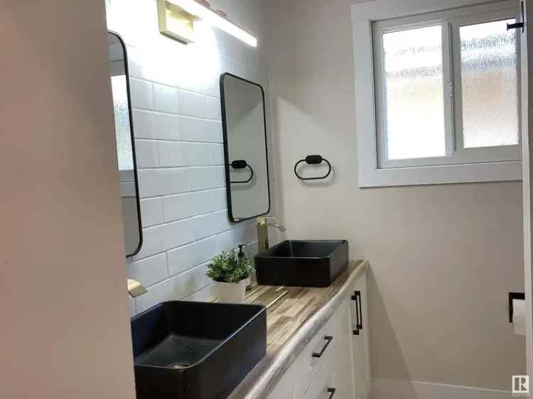 1300 Sq Ft Renovated 3 Bedroom Bungalow with Double Garage