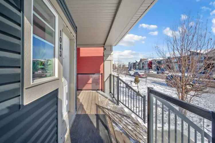 House For Sale in Calgary, Alberta