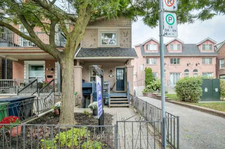 House For Sale in Toronto, Ontario