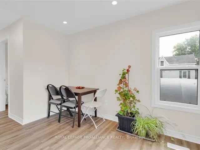 Newly Renovated 3 Bedroom 2 Bathroom Home in Marmora