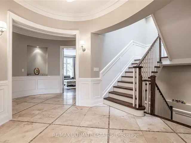 House For Sale in Richmond Hill, Ontario