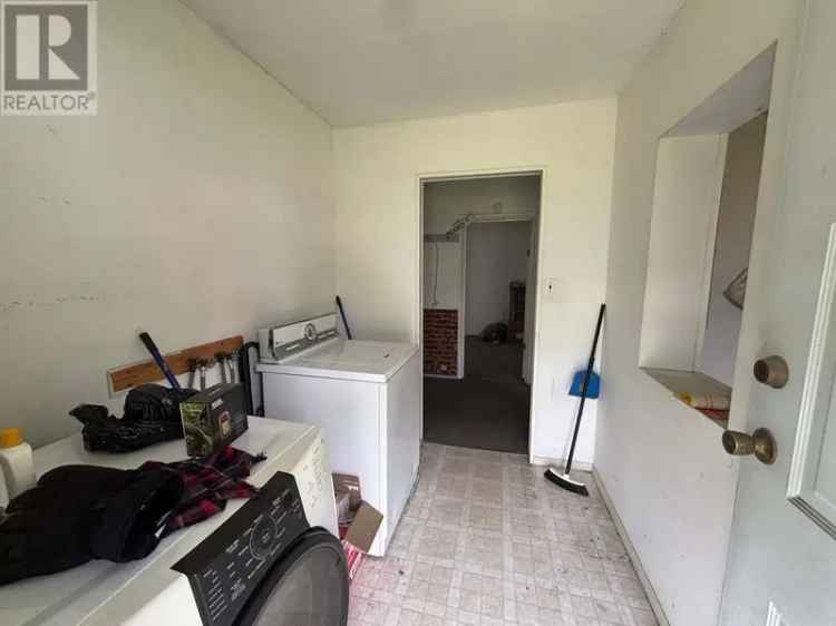 Rock Creek Heritage Home 3 Bed 1 Bath
