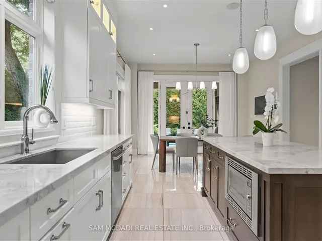 House For Sale in Hamilton, Ontario