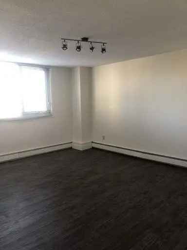 Rent Apartment in Edmonton with Gym and Nearby Amenities