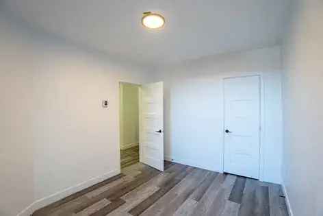 1 room apartment of 95 m² in Montreal