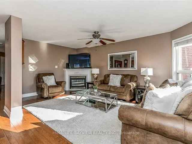 4 Bedroom Detached Home Ravine Pond View Finished Basement