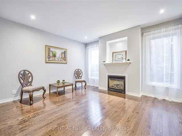 House For Sale in East Gwillimbury, Ontario