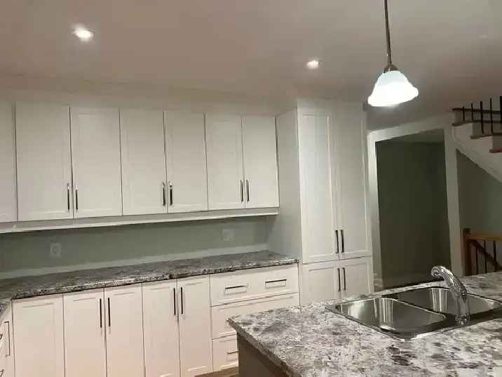 Master Bedroom Rental in Limoges 1300 sqft