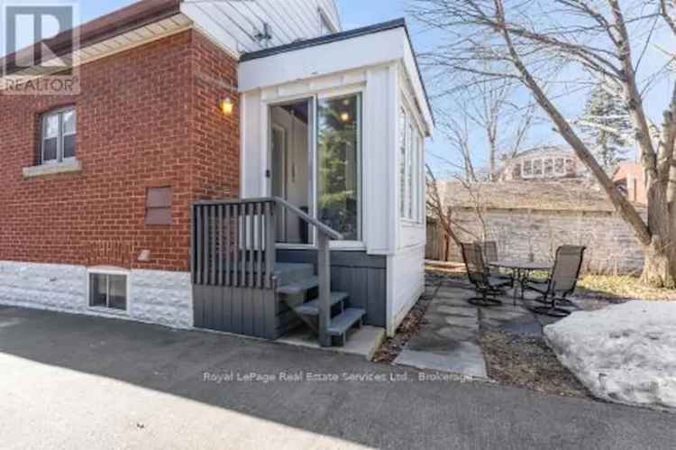 House For Sale in 100, Arkell Street, Hamilton, Ontario