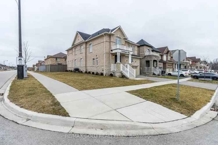 House For Sale in Brampton, Ontario