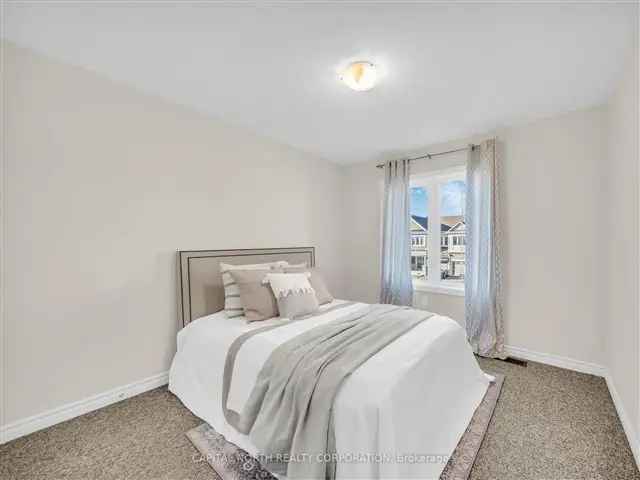 Townhouse For Sale in Innisfil, Ontario