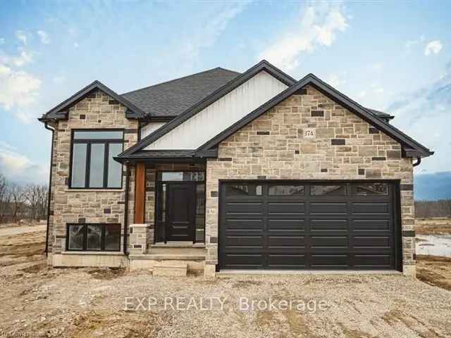 House For Sale in Cayuga, Ontario