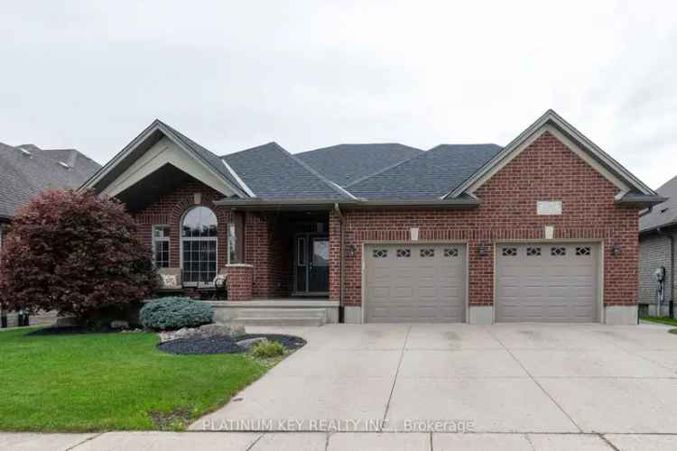 House For Sale in Strathroy-Caradoc, Ontario