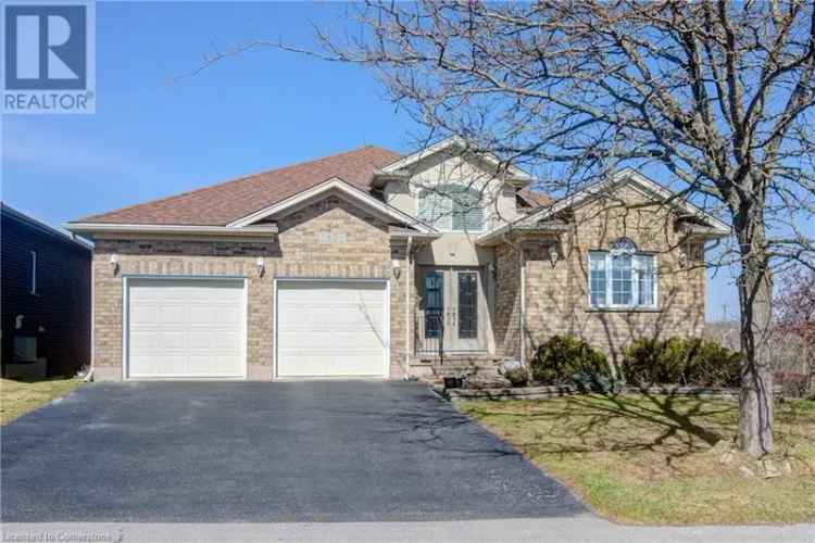 New Hamburg Detached Bungalow - 4 Beds, 4000 Sqft, Stonecroft Community