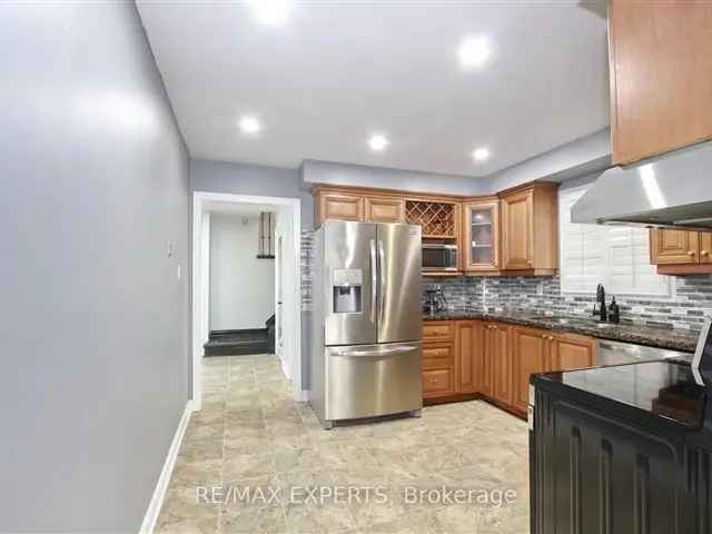 House For Sale in Mississauga, Ontario