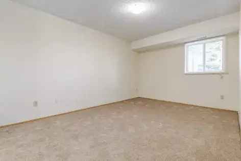 2 rooms apartment of 91 m² in Edmonton