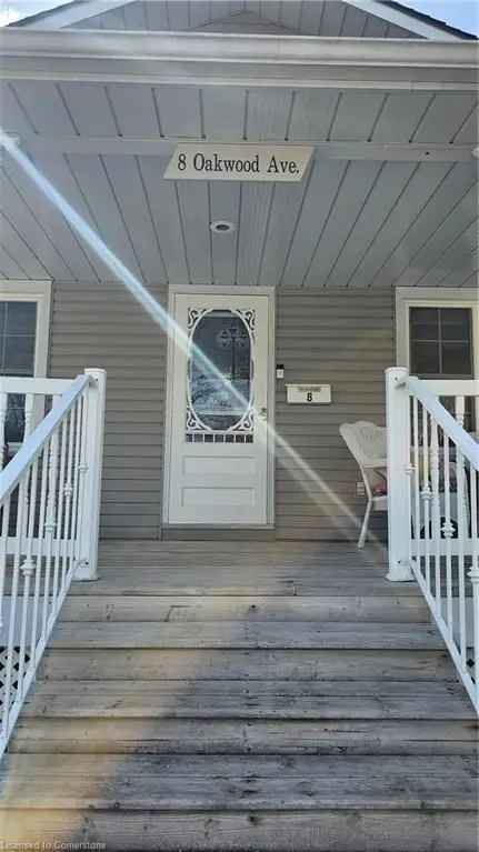 2-Bedroom Bungalow near Schools and Parks