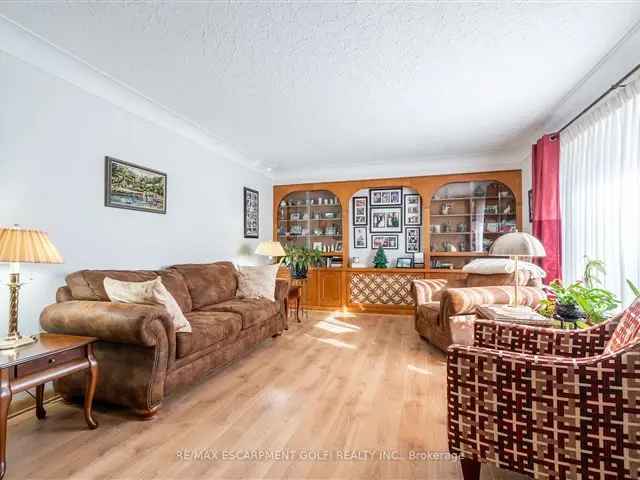 House For Sale in Welland, Ontario