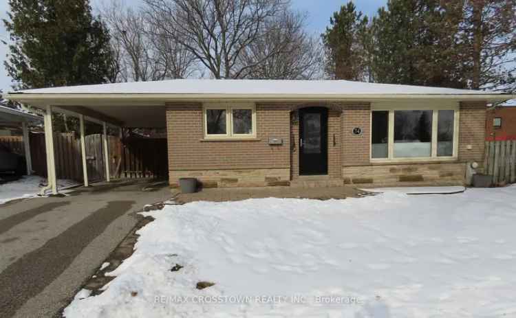 House For Sale in Aurora, Ontario