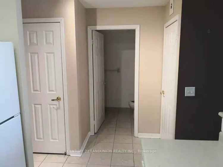 Bright 1-Bedroom Suite Steps to Yonge Finch Subway North York