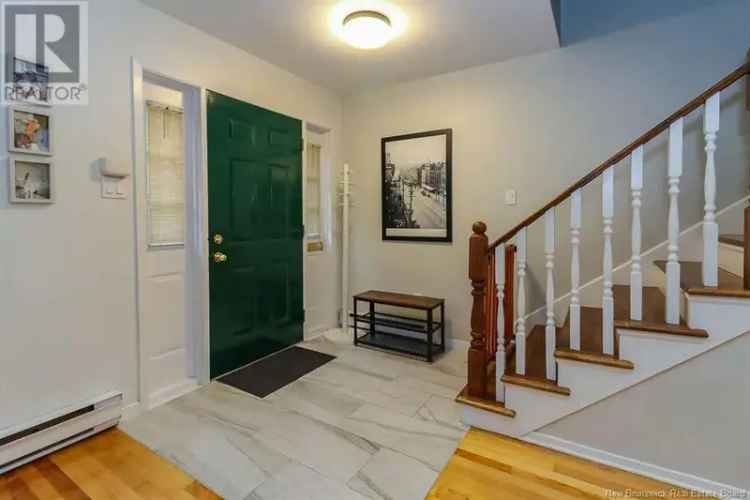 3 Bedroom Townhouse in Uptown Saint John Updated Kitchen and Family Room