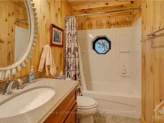 House For Sale in Lanark Highlands, Ontario