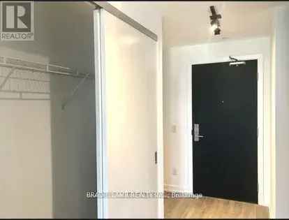 1 room apartment of 424 m² in Toronto