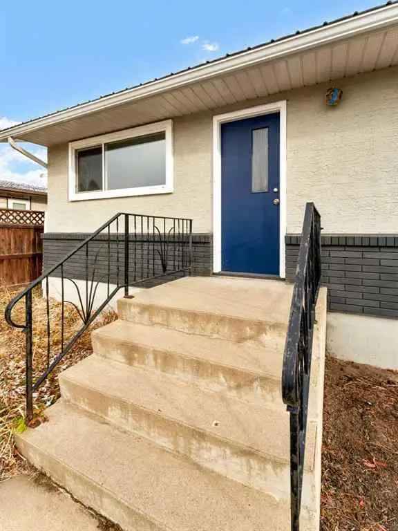 House For Rent in Medicine Hat, Alberta