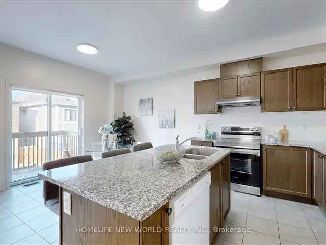 Luxury 3 Bed 4 Bath Townhome in Richmond Green