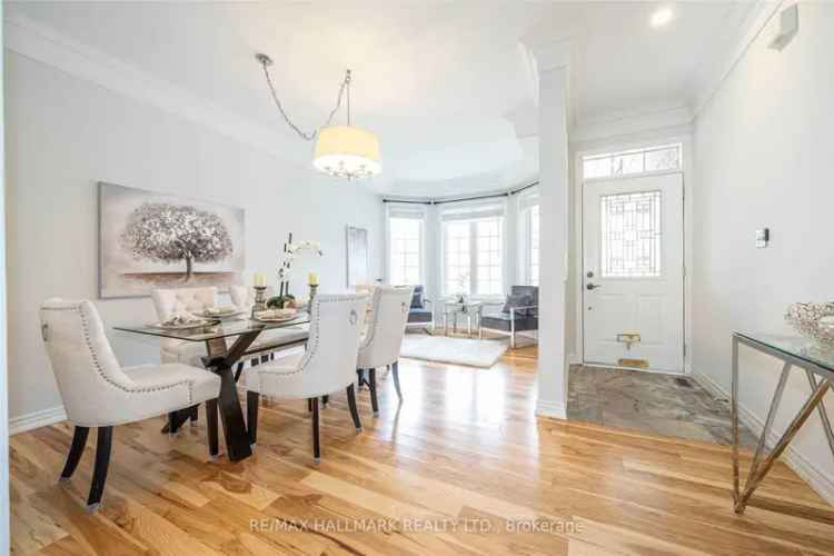 Beautiful Link Home in Oak Ridges Richmond Hill
