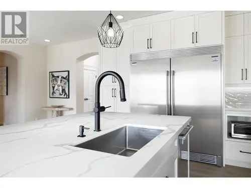 Luxury Walkout Bungalow in Kelowna's Lower Mission