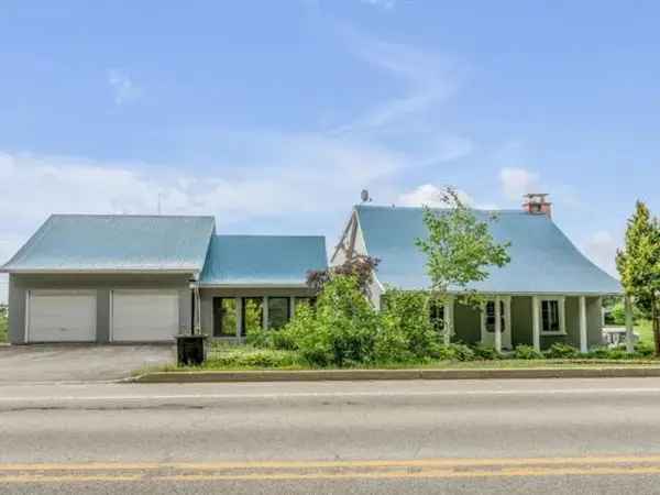 Two or more storey for sale (Charlevoix) #QW706