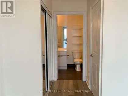 2 rooms apartment of 140 m² in Toronto