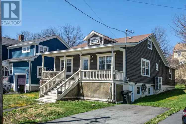 3-Bedroom Family Home West End Renovated