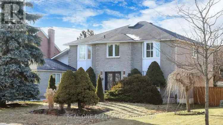 Luxury Detached Home in Unionville 5 Beds 4 Baths 5872 Sqft