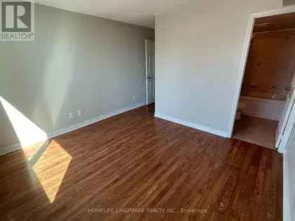 2 Bedroom 105m² Corner Unit Mississauga Bright Laminate Floors