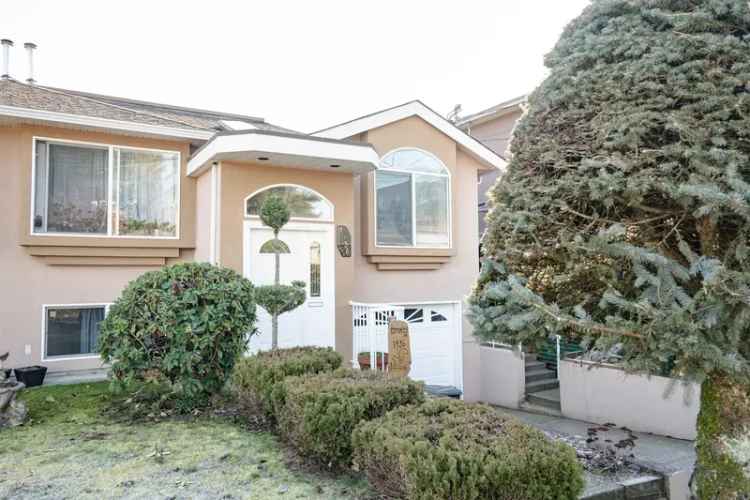 Burnaby Edmonds Half Duplex 5 Beds 3 Baths Large Yard Family Investor