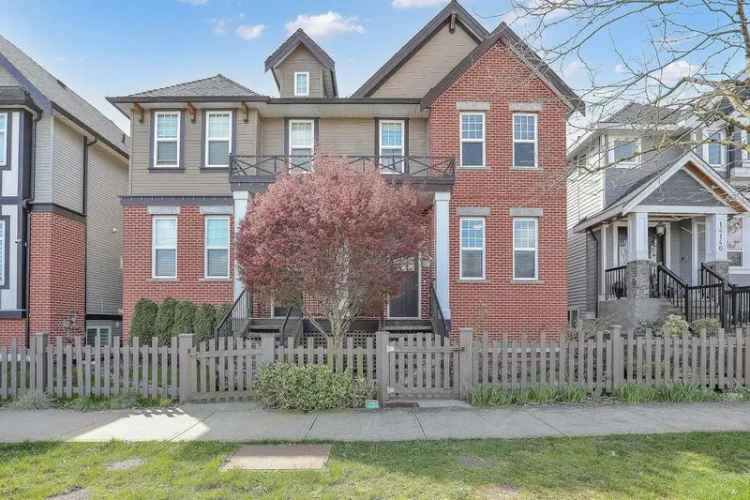 5 Bedroom Duplex with Rental Suite and 4 Car Parking