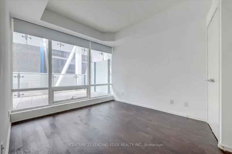 Condo For Rent in 1, Bloor Street East, Toronto, Ontario