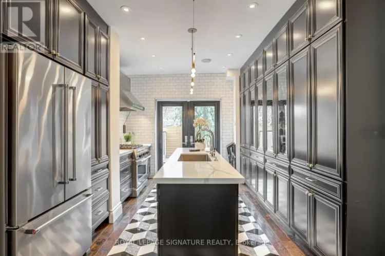 Stylish Home With In Law Suite Near Withrow Park
