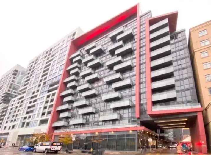 KING WEST - 1 Bedroom in Boutique Tridel Reve condo