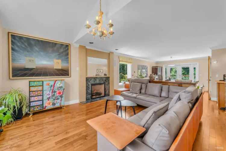 Edgemont House for Sale 929 Melbourne Avenue North Vancouver