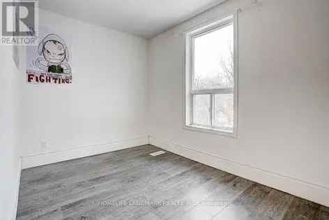 3 rooms house of 178 m² in Toronto