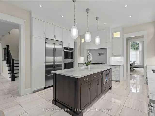 House For Sale in Hamilton, Ontario