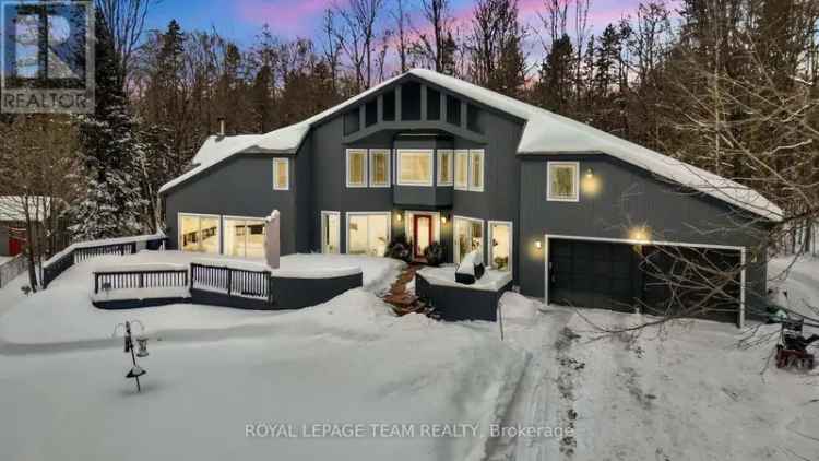 Luxury 2-Storey Home on 35 Acres near Ottawa