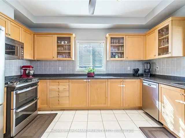 House For Sale in Innisfil, Ontario