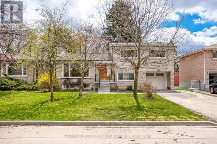 4 Bedroom 2 Bath Family Home in Newtonbrook