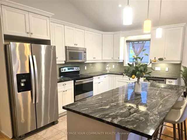 Beautiful Bungalow Near Golf Course in Welland